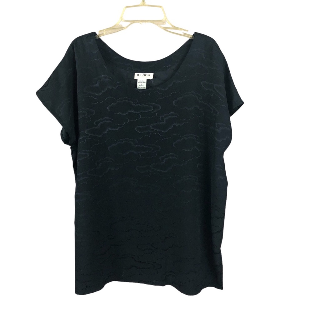 SHIRT - Women's H Look Black Silk Blouse With Subtle Cloud Pattern. Size Large.